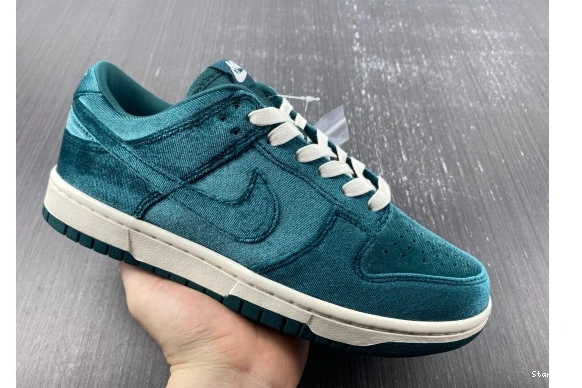 Velvet Nike DZ5224-300 Dunk Green Low 1021